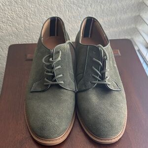 Tommy Hilfiger Olive Suede Women's Oxfords Size 10
